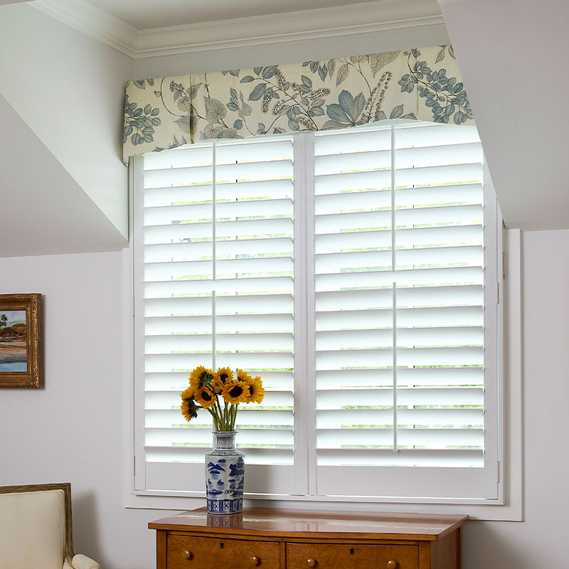 Carole_Fabrics_Rod_Mounted_Valance_Style